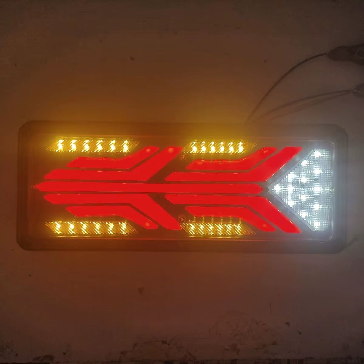 2PCS 33/46CM 12/24V LED Tail Light Trailer Tractor Rear Light Truck Sequential Flashlight Turn Signal Brake Reverse Lamp